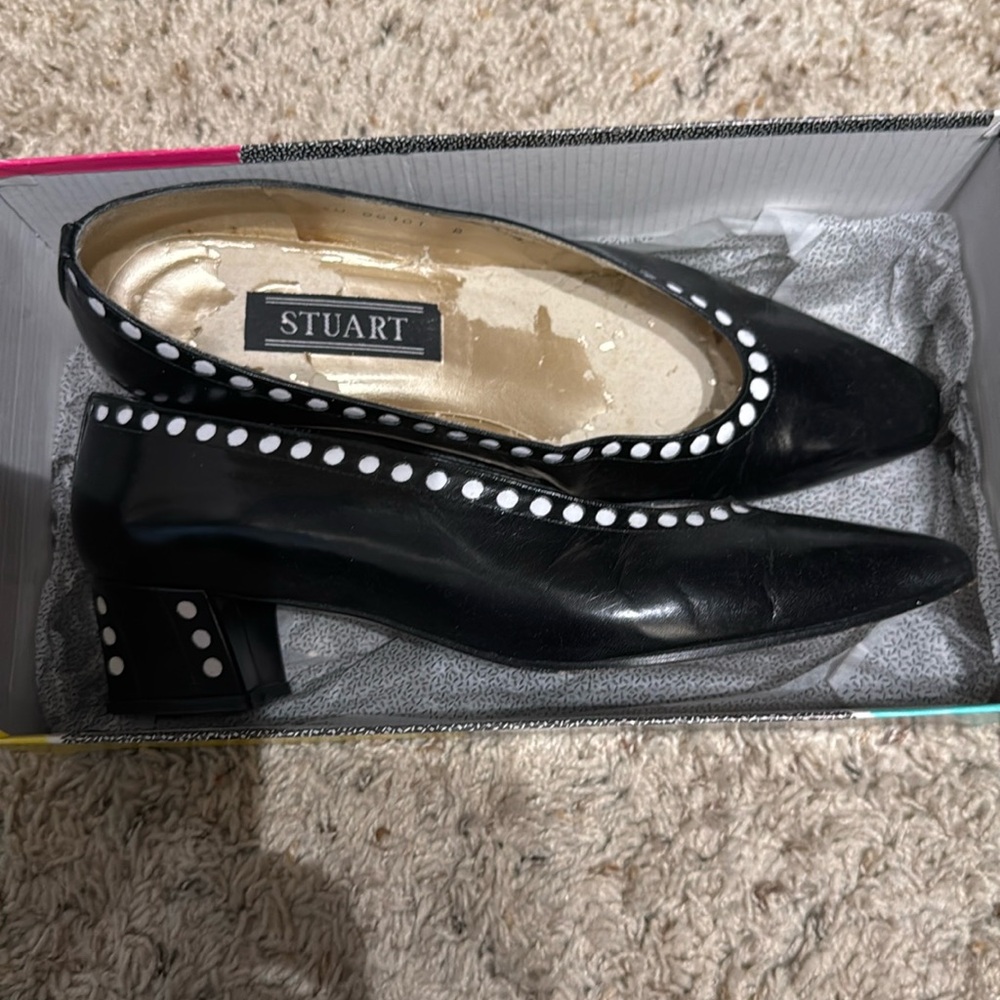Vintage Stuart by Stuart Weitzman heels with original box. Size 8.5